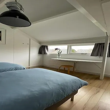 Cozy And Bright Near Dunes And Sea Ferienhaus