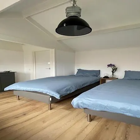 Near Dunes Feriehus Warmenhuizen